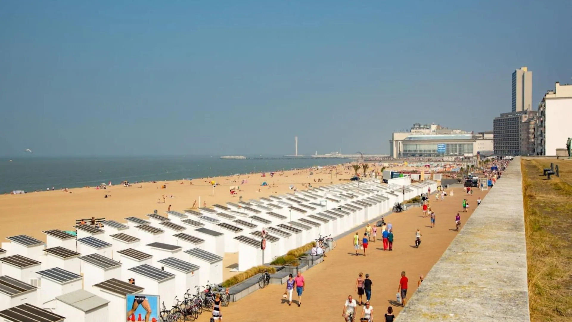Beautiful Apartment With Sea View Oostende