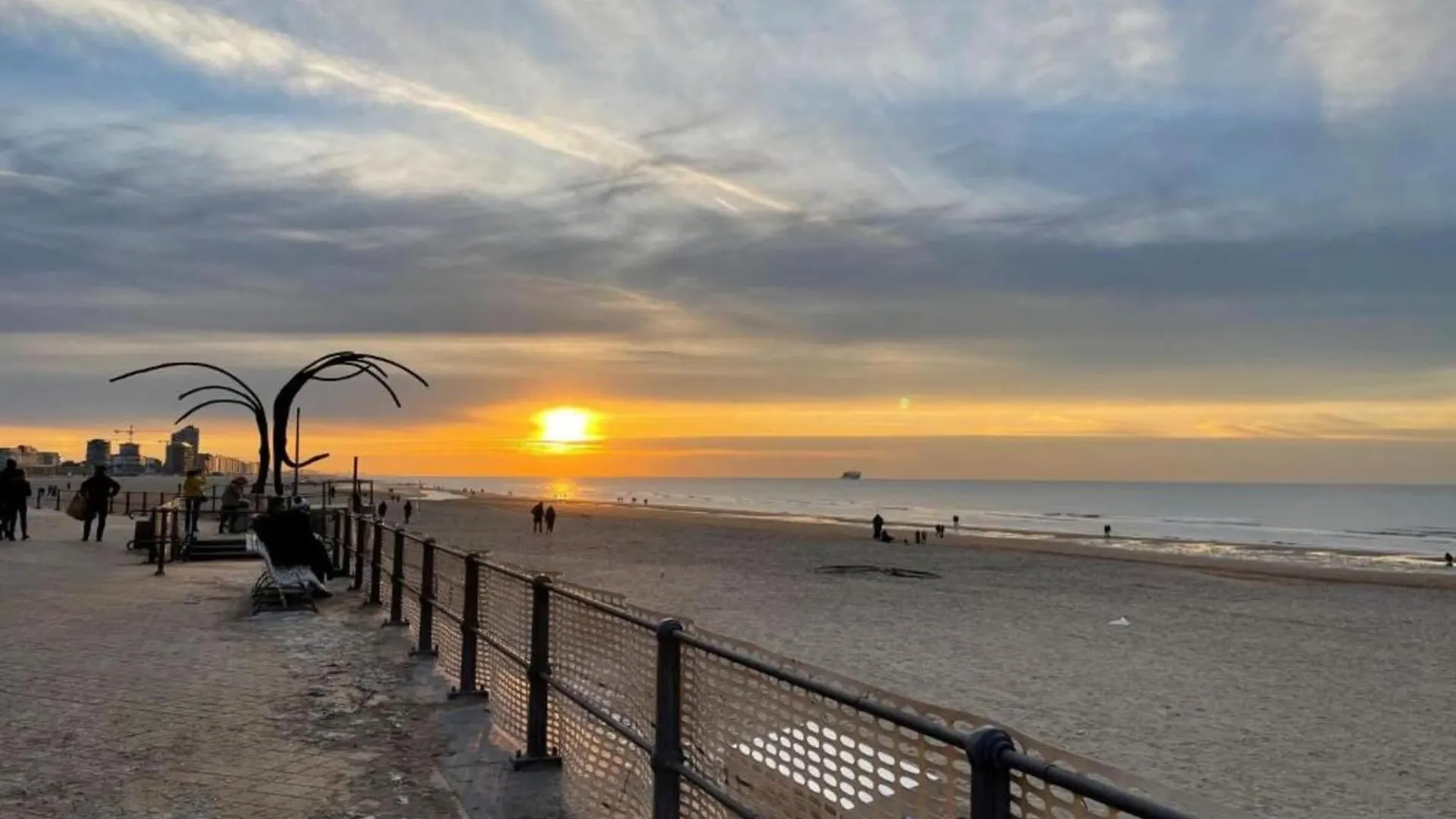 Beautiful Apartment With Sea View Ostende